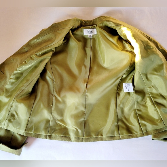 Le Suit Green Chartreuse Suit Jacket Blazer Size 8P Holiday Wear Polyester/Rayon - Picture 4 of 12